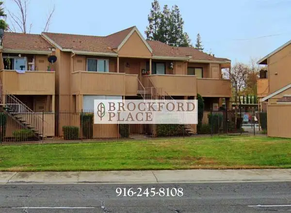 Grocery Stores Nearby + Highways Nearby - Vibrant Area & Community