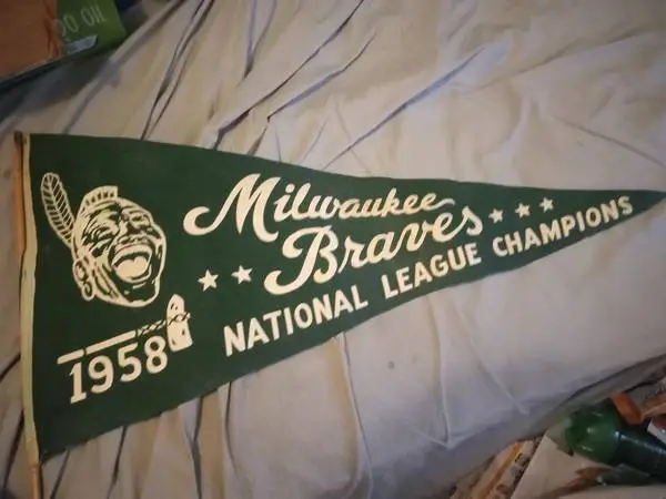 Buying Old Pennants from sports teams 1960s or older