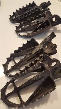 HONDA CRF250R CRF450R FOOT PEGS