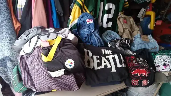 10 X 10 STORAGE CLOSE OUT SALE/ TOYS/ LOTS CLOTHING/ ALL FOR 150.00