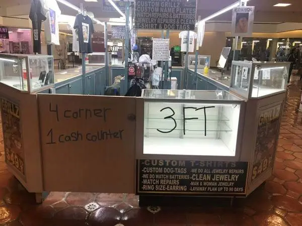 Kiosk for sale - no merchandise or business