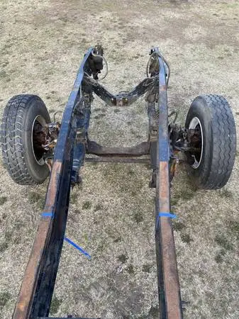 Front Mack semi truck axle 20,000 pound capacity
