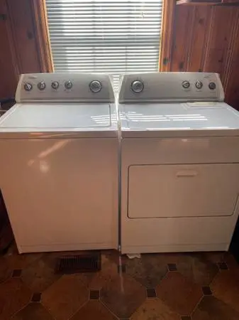 WHITE WHIRLPOOL WASHER & DRYER