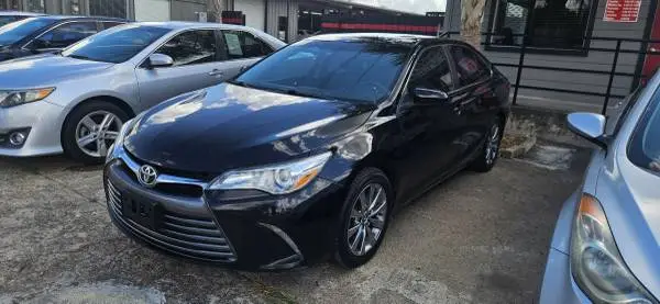 2016 TOYOTA CAMRY SE