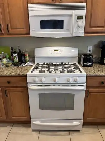 Gas Stove - White