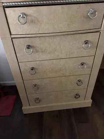Queen bedroom set