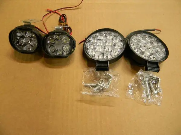 LED LIGHTS 2.5 OR 3.3 INCH OR 4 INCH AND RECTANGULER