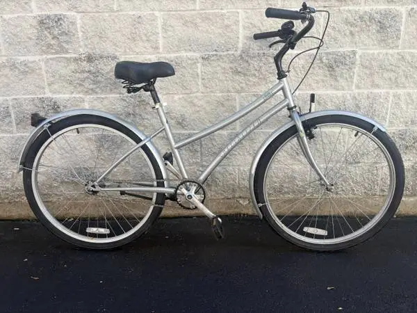 Women’s Specialized 3-speed hybrid cruiser bike MED for 54 to 58