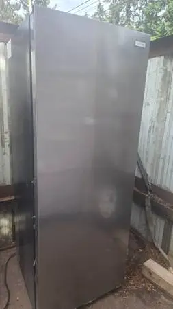 Stand up Freezer ......