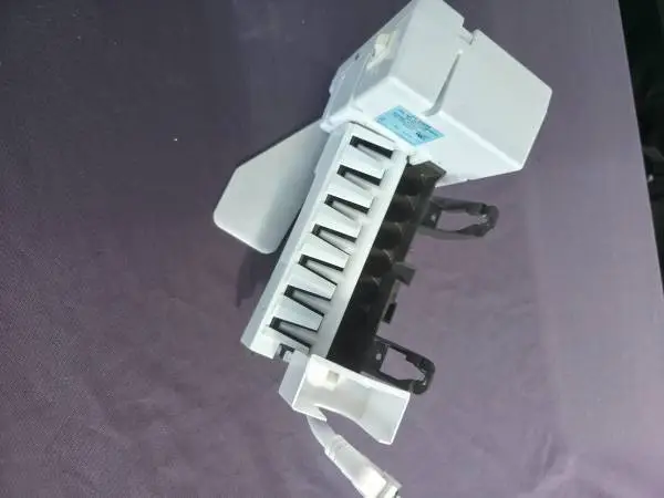 Ice Maker-GE Refrigerator