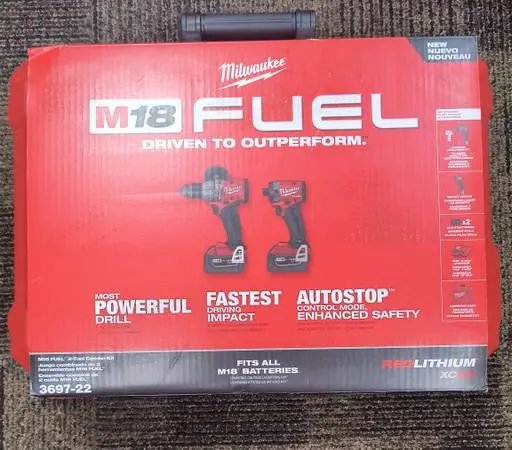 Milwaukee M18 FUEL HAMMER DRILL & IMPACT DRIVER KIT w 2- 5Ah Batteries