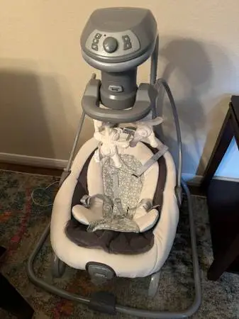 Graco DuetSoothe Swing and Rocker with Removable Swing Seat
