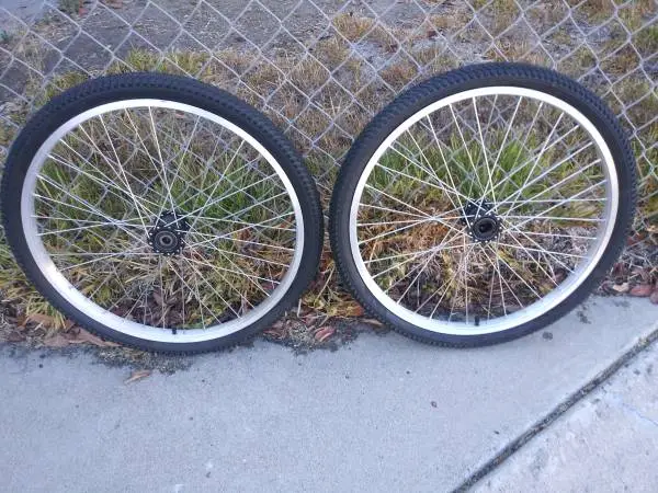 24-inch Bicycle, 2 New Wheel and Tire
