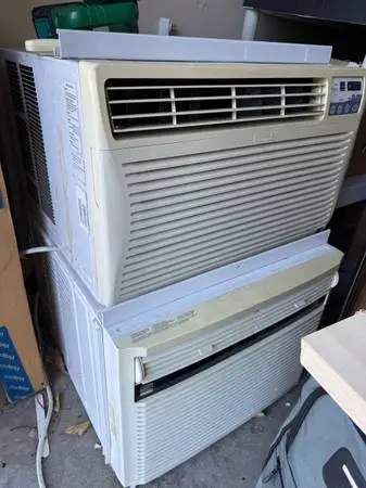 2 Kenmore AC units & remotes. Both blow VERY COLD!-12K BTU top & 15k