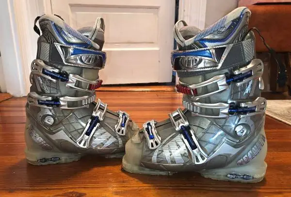 Tecnica Vento 2.8 Down Hill Ski Boots [Size 24-24.5]