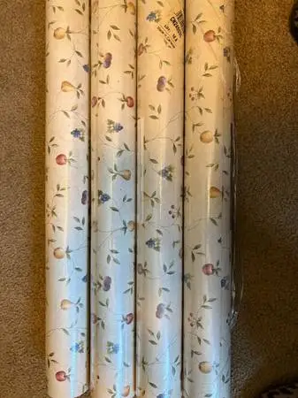 4 rolls of pre-pasted pretty fruit print wallcovering
