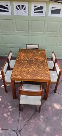 Mid Century - Danish Teak // Table & 6 Chairs