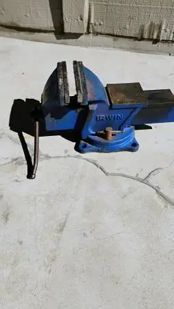 IRWIN 6 CAST IRON MULTI-PURPOSE VICE