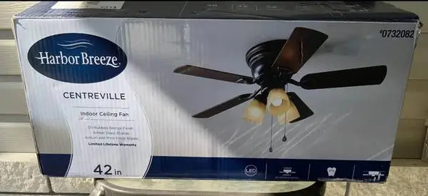 Harbor Breeze Centreville 42-in Ceiling Fan -BRAND NEW