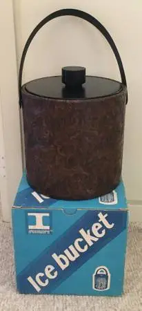 Vintage Irvinware ice bucket/faux brown leather  ***New in Box**