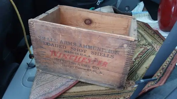 WINCHESTER shotgun shell box