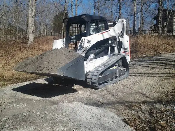 Gravel Driveways ►Gravel Driveways graded, replenished!