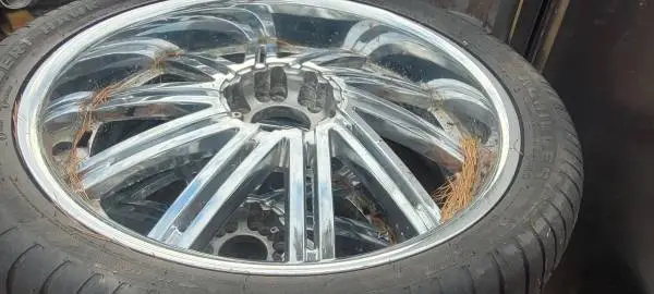 4 24in wheels