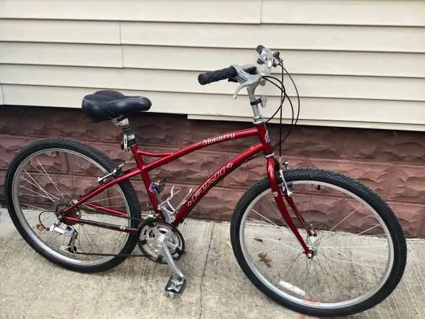Fuji Monterey hybrid bike