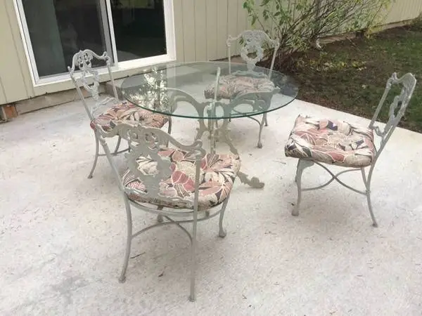 Special Vintage Wrought Iron Outdoor Dining Set