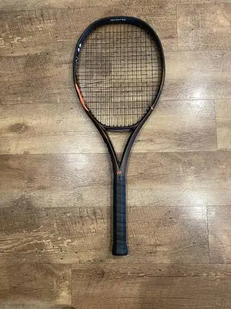 YONEX EZONE 100 TENNIS RACQUET 4 1/4 GRIP - NEW POLY - JUST LIKE NEW!
