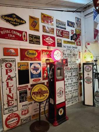 BUYING OLD ADVERTISING SIGNS,  TAGS, GAS PUMPS AND GAS PUMP GLOBES