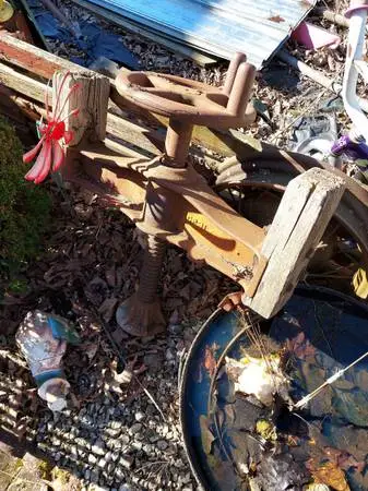Vintage Wine Press