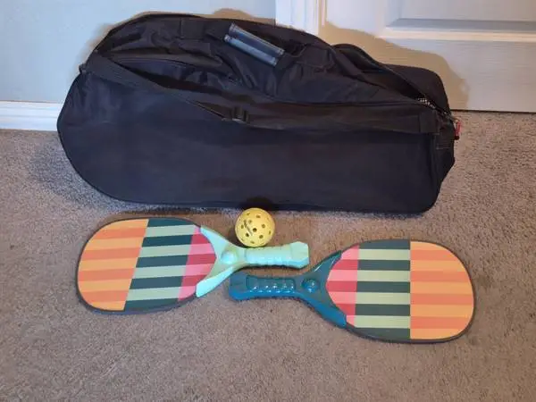 Bag, 2 Rackets and a Ball, PickleBall Set