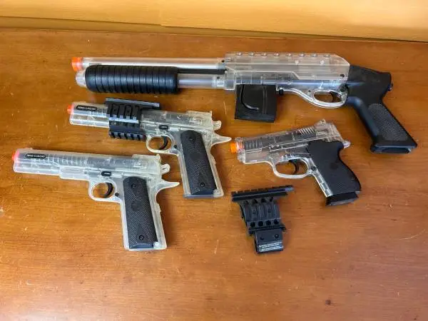 4 Airsoft Guns