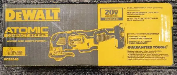 DeWalt Atomic COMPACT 20 volt MULTI-TOOL New in Box w/ 2 Blades