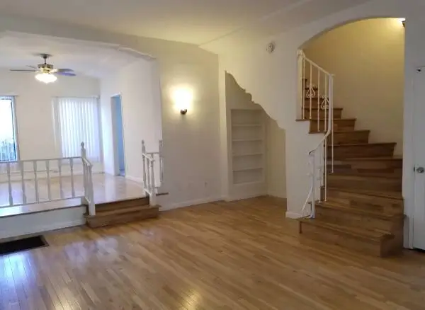 Spanish Revival Townhouse with washer/dryer hookups