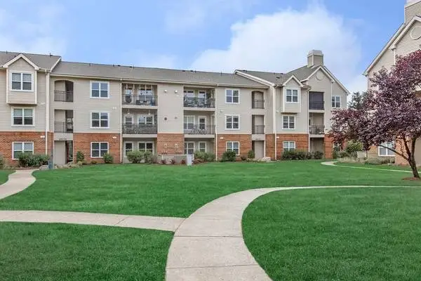 1B/1B, Cable Ready, Access to Public Transportation