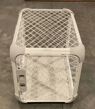 DIGGS EVOLV DOG CRATE W/Divider