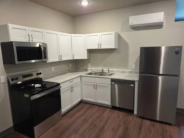 Graystone Flats