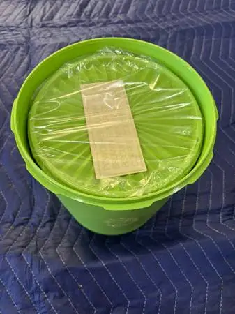 VINTAGE ( Never Opened) 1970s Tupperware Canister Set