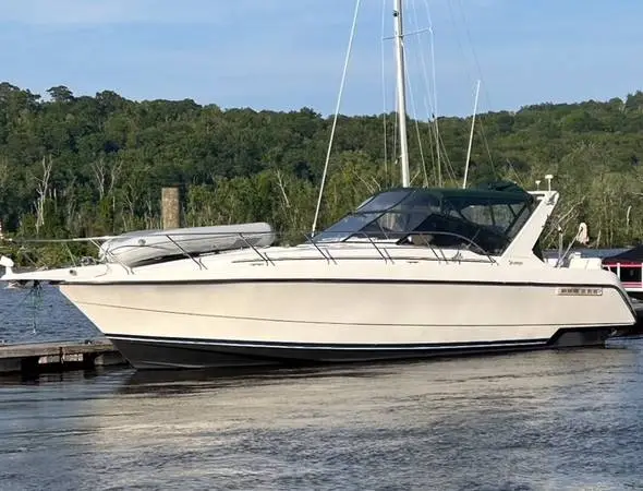 PRICE REDUCED TO $18,000! 1993 SILVERTON 34 EXPRESS! IN WATER!