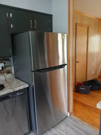 Frigidaire 18 cubic feet Fridge Stainless Ice maker