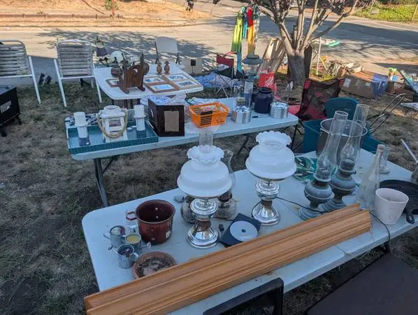 MASSIVE MULTI-WEEKEND ESTATE & GARAGE SALE (NEAR SEACLIFF STATE BEACH)