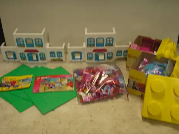 Legos, Mega Bloks sets