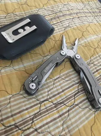 Multi tool with case gerber