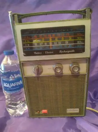 Luxtone Vintage working portable 1960s Radio