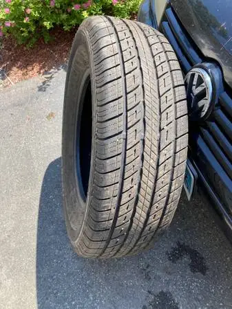 One Tire Uniroyal Tiger Paw Touring All Season 255/70/R18