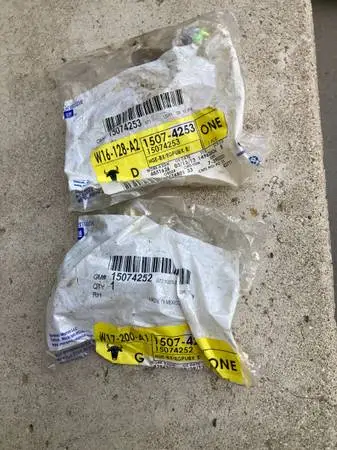 GM tailgate hinges Part # 15074253 and 15074252