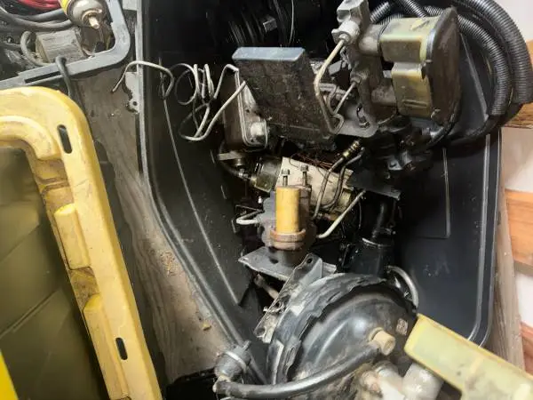 Square body diesel power steering pump