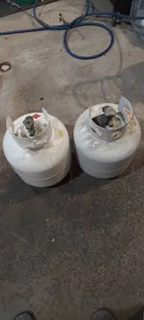 PRICE REDUCED! Good used 20 Pound Propane Tanks. PRICE REDUCED!!